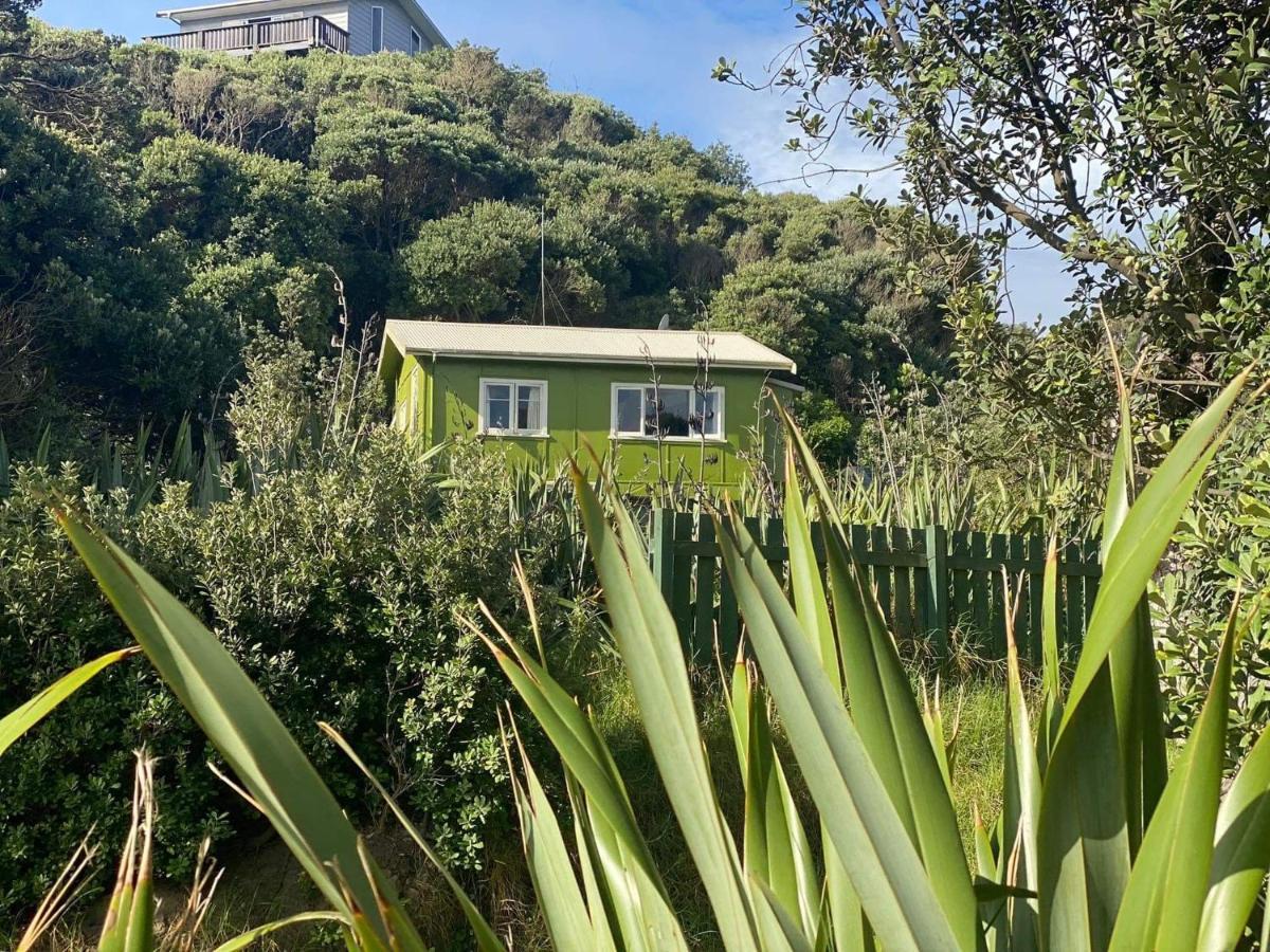 Toad Hall Baylys Beach Exterior photo